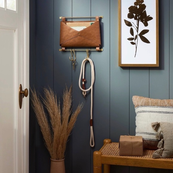 Threshold Entryway Organizer - Picture 3 of 8